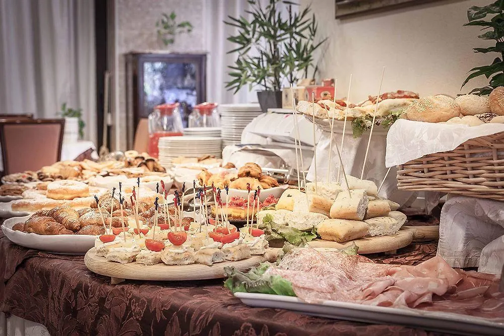 Fabilia Family Hotel Cesenatico 4*,  Italia