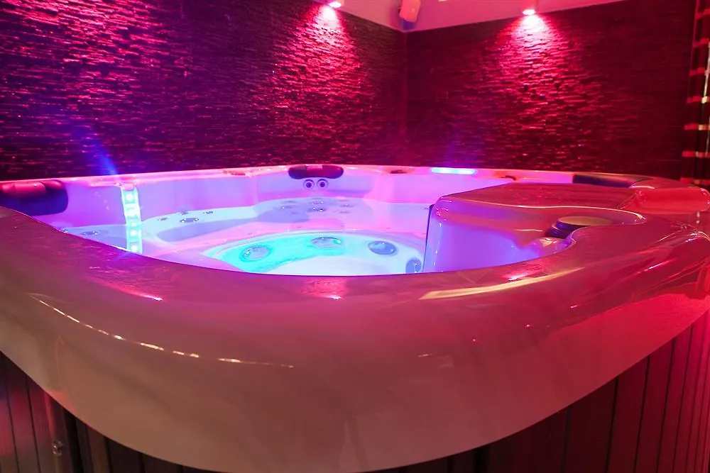 Fabilia Family Hotel Cesenatico 4*,